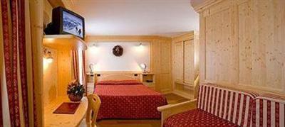 фото отеля Hotel Lo Scoiattolo Gressoney-La-Trinite