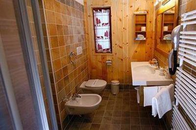 фото отеля Hotel Lo Scoiattolo Gressoney-La-Trinite