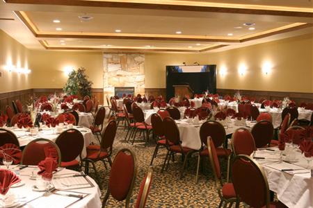 фото отеля Village Green Hotel Vernon (Canada)