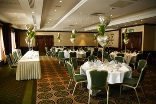 фото отеля Holiday Inn Guildford
