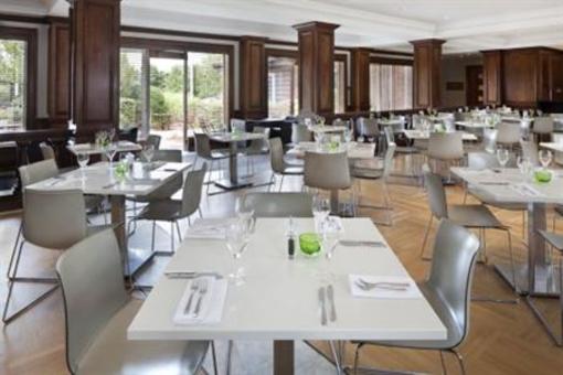 фото отеля Holiday Inn Guildford