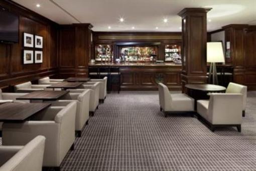 фото отеля Holiday Inn Guildford