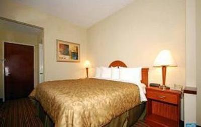фото отеля BEST WESTERN Plus Edison Inn