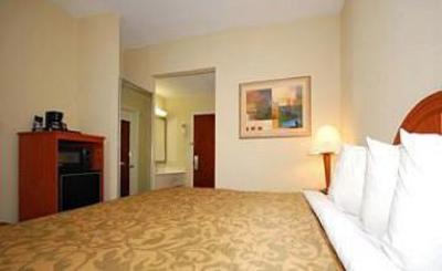 фото отеля BEST WESTERN Plus Edison Inn