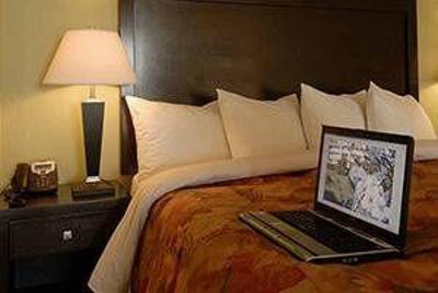 фото отеля Huntingdon Hotel & Suites