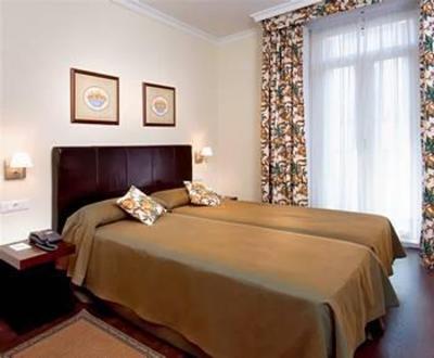 фото отеля Hotel Moderno Puerta Del Sol Madrid