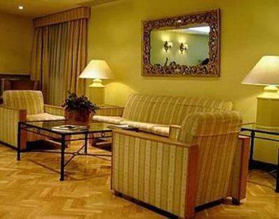 фото отеля Hotel Moderno Puerta Del Sol Madrid