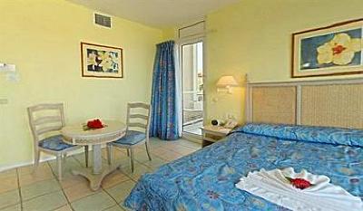 фото отеля Breezes Resort Spa & Casino - Curacao