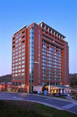 фото отеля Waterfront Place Hotel