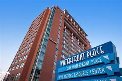 фото отеля Waterfront Place Hotel