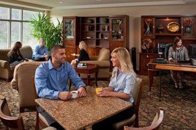 фото отеля Waterfront Place Hotel