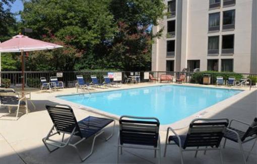 фото отеля Hampton Inn Raleigh - North
