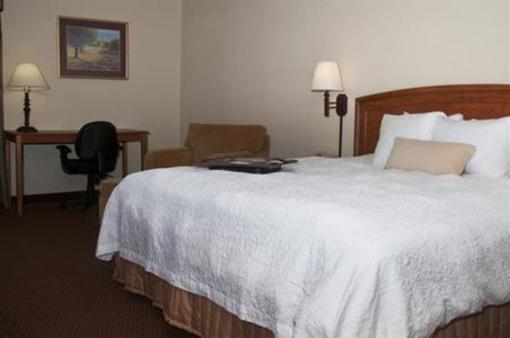 фото отеля Hampton Inn Raleigh - North