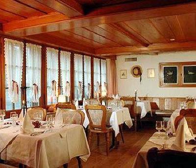 фото отеля Gasthof Hirschen Interlaken