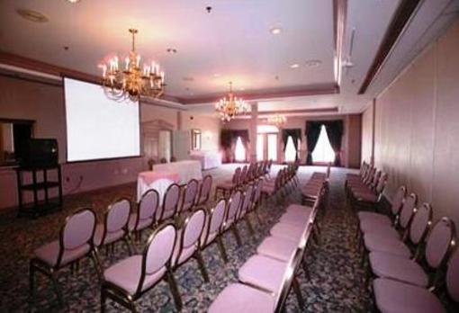 фото отеля Loyalist Lakeview Resort