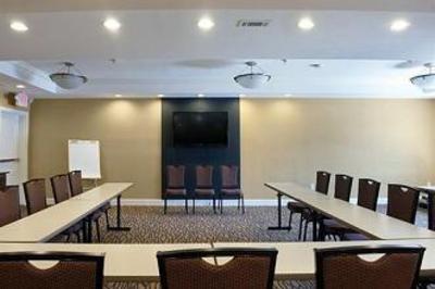 фото отеля Country Inn & Suites Atlanta-Airport North
