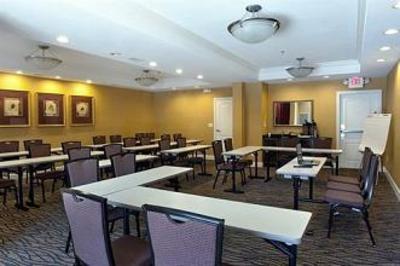фото отеля Country Inn & Suites Atlanta-Airport North