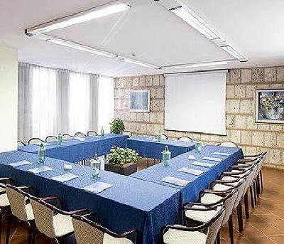 фото отеля BEST WESTERN Garden Hotel Congress