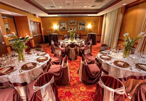фото отеля Courtyard by Marriott Oklahoma City Downtown