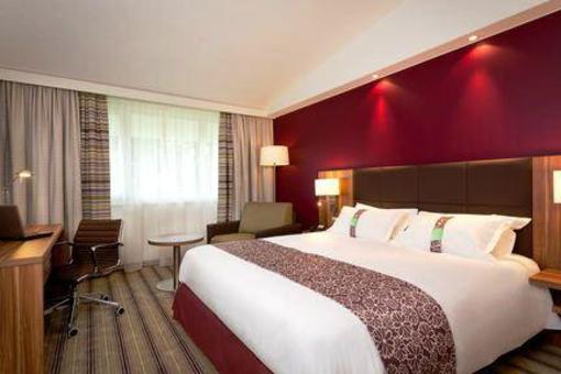 фото отеля Holiday Inn Lille Ouest Englos