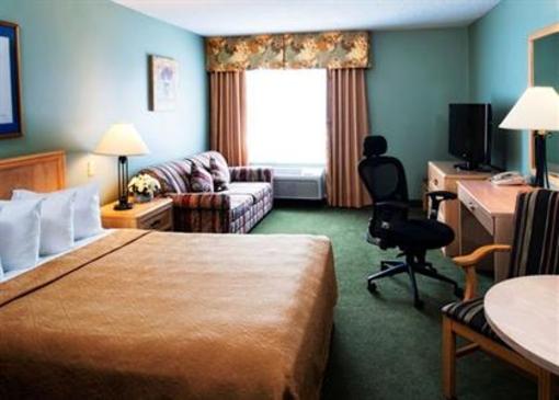 фото отеля Quality Inn Halifax Airport