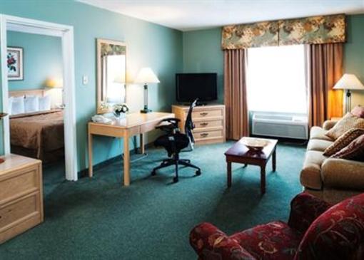 фото отеля Quality Inn Halifax Airport