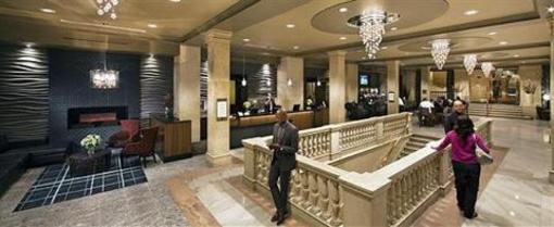 фото отеля One King West Hotel & Residence