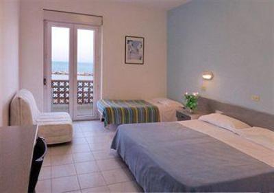 фото отеля Strand Hotel Montenero di Bisaccia