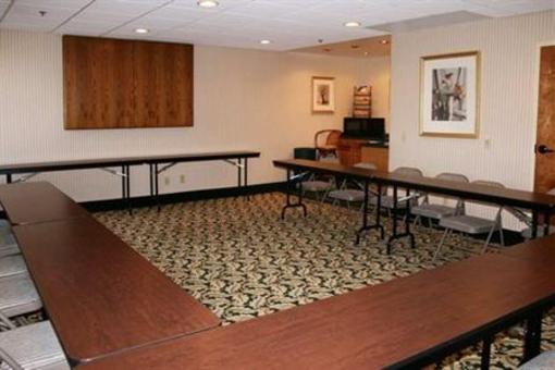 фото отеля Hampton Inn Winchester-University/Mall