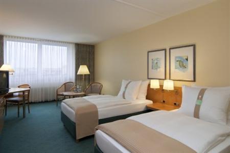 фото отеля Holiday Inn Düsseldorf Neuss