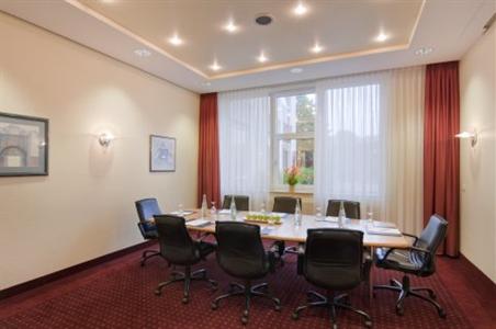 фото отеля Holiday Inn Düsseldorf Neuss