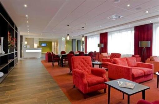 фото отеля Holiday Inn Express Amsterdam-Schiphol