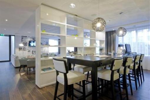 фото отеля Holiday Inn Express Amsterdam-Schiphol