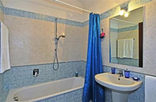 фото отеля Ai Cipressi Bed & Breakfast