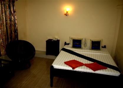 фото отеля Hometown Hotel
