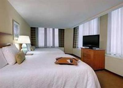 фото отеля Hampton Inn & Suites Downtown Milwaukee Hotel