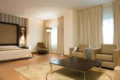 фото отеля Arturo Norte Hotel San Sebastian de los Reyes
