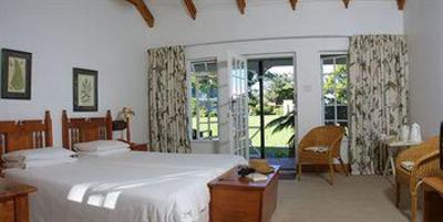 фото отеля Tsitsikamma Village Inn