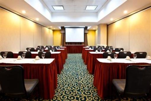фото отеля Holiday Inn Ft. Lauderdale Airport