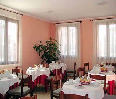 фото отеля Hotel Altieri