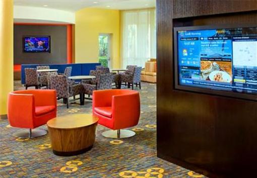 фото отеля Courtyard by Marriott Fort Lauderdale Airport & Cruise Port