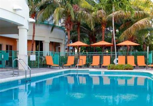 фото отеля Courtyard by Marriott Fort Lauderdale Airport & Cruise Port
