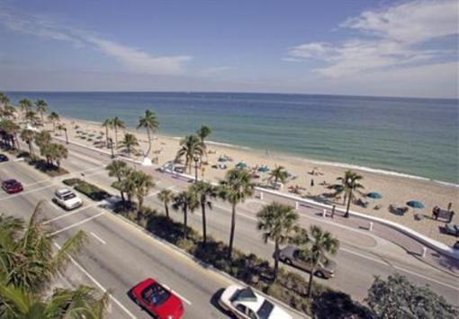 фото отеля Courtyard by Marriott Fort Lauderdale Airport & Cruise Port