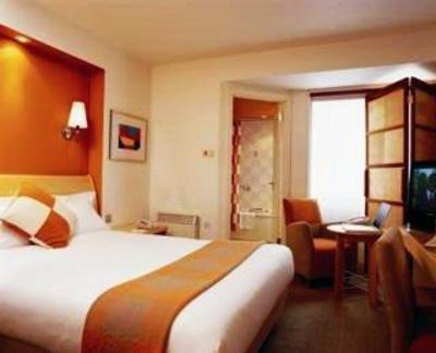 фото отеля Holiday Inn Basingstoke