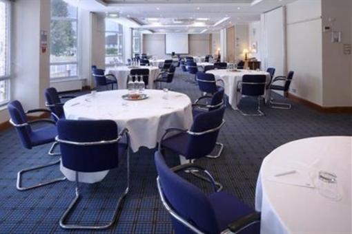 фото отеля Holiday Inn Basingstoke
