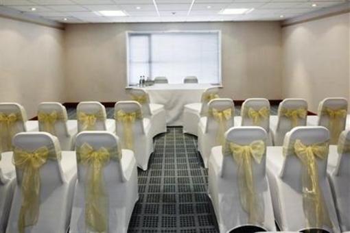 фото отеля Holiday Inn Basingstoke