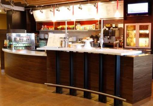 фото отеля Courtyard by Marriott Anchorage Airport