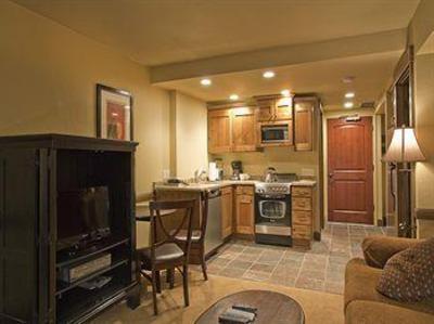 фото отеля Copperbottom Inn by Wyndham Vacation Rentals