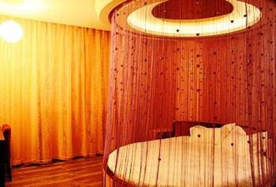 фото отеля Yanji Golden Joy Holiday Inn