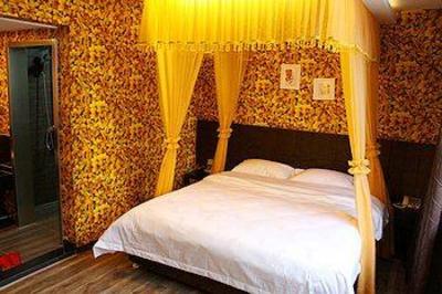 фото отеля Yanji Golden Joy Holiday Inn